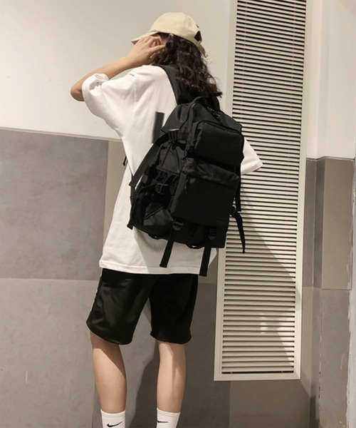 WESTBOY(ウエストボーイ)の「バックパック 20L リュックサック ユニセックス ノートPC収納可 WO26S8BG01(バックパック/リュック・メンズ・ブラック・FREE)」の17枚目の写真