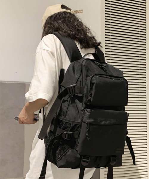 WESTBOY(ウエストボーイ)の「バックパック 20L リュックサック ユニセックス ノートPC収納可 WO26S8BG01(バックパック/リュック・メンズ・ブラック・FREE)」の16枚目の写真