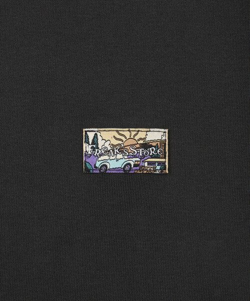 FREAK'S STORE（フリークスストア）の「FREAK'S STORE for BEACH & FES リラックスフィット ワンポイントロゴ スピンドル ヘンリーネックTシャツ/紫外線防止（UPF50+）/接触冷感/吸水速乾（Tシャツ/カットソー・メンズ・ベージュ/サックスブルー/チャコールグレー/ブラック/オリーブ/ライトグレー/ホワイト/イエロー・LARGE/SMALL/MEDIUM）」の17枚目の写真