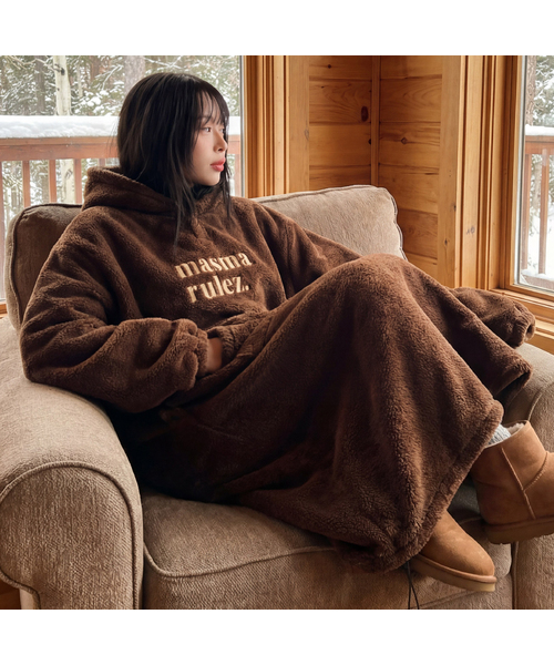 MASMARULEZ APPAREL(マスマルールズ アパレル)の「Cozy bear fleece warm hoodie_5 Colors(パーカー・レディース・チャコール/ブラック/ベビーピンク/ブラウン系その他/アイボリー・ONE SIZE)」の4枚目の写真