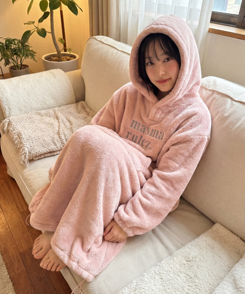 MASMARULEZ APPAREL(マスマルールズ アパレル)の「Cozy bear fleece warm hoodie_5 Colors(パーカー・レディース・チャコール/ブラック/ベビーピンク/ブラウン系その他/アイボリー・ONE SIZE)」の19枚目の写真