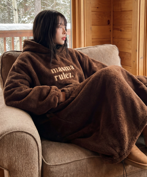 MASMARULEZ APPAREL(マスマルールズ アパレル)の「Cozy bear fleece warm hoodie_5 Colors(パーカー・レディース・チャコール/ブラック/ベビーピンク/ブラウン系その他/アイボリー・ONE SIZE)」の18枚目の写真