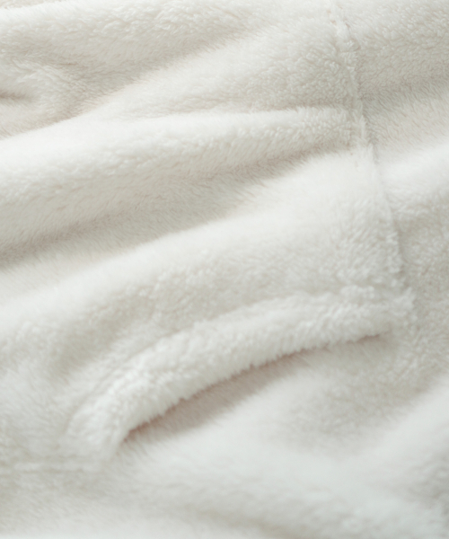 MASMARULEZ APPAREL(マスマルールズ アパレル)の「Cozy bear fleece warm hoodie_5 Colors(パーカー・レディース・チャコール/ブラック/ベビーピンク/ブラウン系その他/アイボリー・ONE SIZE)」の8枚目の写真