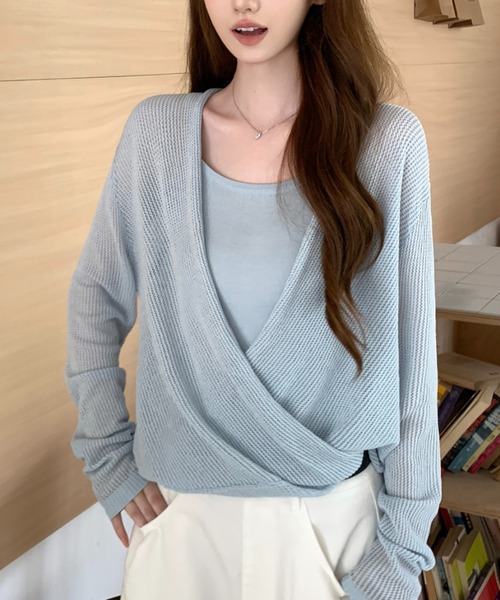 AMAJI(アマジ)の「ショート丈 レイヤードデザイン ニットトップス(Tシャツ/カットソー・レディース・ライトピンク/ライトブルー/ホワイト・FREE)」の4枚目の写真