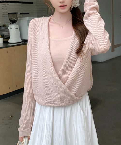 AMAJI(アマジ)の「ショート丈 レイヤードデザイン ニットトップス(Tシャツ/カットソー・レディース・ライトピンク/ライトブルー/ホワイト・FREE)」の5枚目の写真