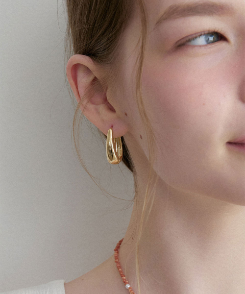 HALDEN(ハルデン)の「oval curve one touch earrings (E067_gold)(ピアス(両耳用)・レディース・その他・FREE)」の2枚目の写真
