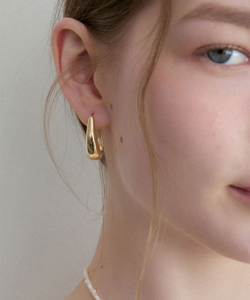 HALDEN(ハルデン)の「oval curve one touch earrings (E067_gold)(ピアス(両耳用)・レディース・その他・FREE)」の3枚目の写真