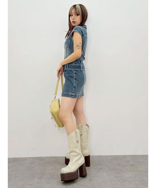 EVRIS(エヴリス)の「フレンチスリーブストレッチデニムシャツミニワンピース(ワンピース・レディース・インディゴブルー/ブルー・SMALL/MEDIUM)」の17枚目の写真