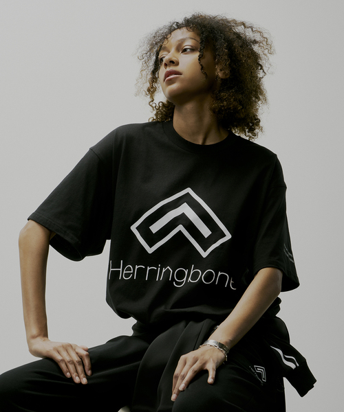 Herringbone Footwear(ヘリンボーンフットウェア)の「“Herringbone“ Logo print Tee(Tシャツ/カットソー・メンズ・ホワイト/ブラック・LARGE/SMALL/MEDIUM/X-LARGE)」の5枚目の写真