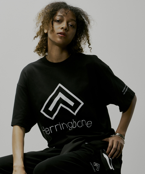 Herringbone Footwear(ヘリンボーンフットウェア)の「“Herringbone“ Logo print Tee(Tシャツ/カットソー・メンズ・ホワイト/ブラック・LARGE/SMALL/MEDIUM/X-LARGE)」の6枚目の写真