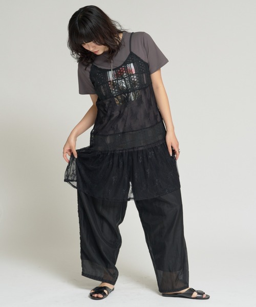 RU.TI.LE(ルチル)の「【RU.TI.LE】フラワーフォトプリントTシャツ(Tシャツ/カットソー・レディース・ホワイト/チャコールグレー・MEDIUM)」の5枚目の写真