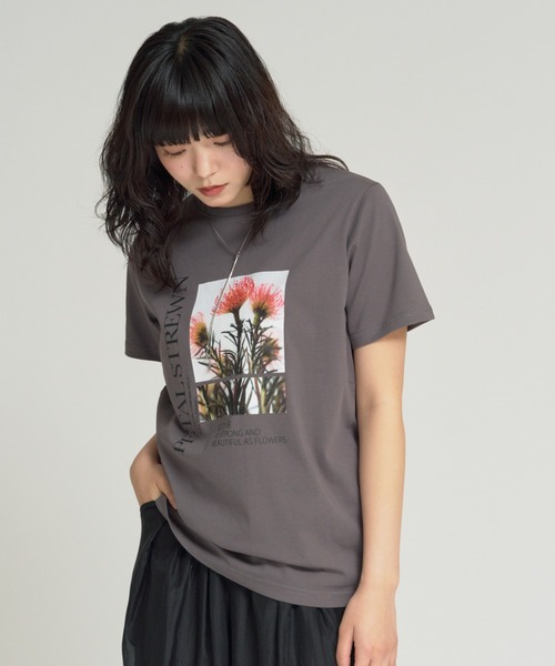 RU.TI.LE(ルチル)の「【RU.TI.LE】フラワーフォトプリントTシャツ(Tシャツ/カットソー・レディース・ホワイト/チャコールグレー・MEDIUM)」の12枚目の写真