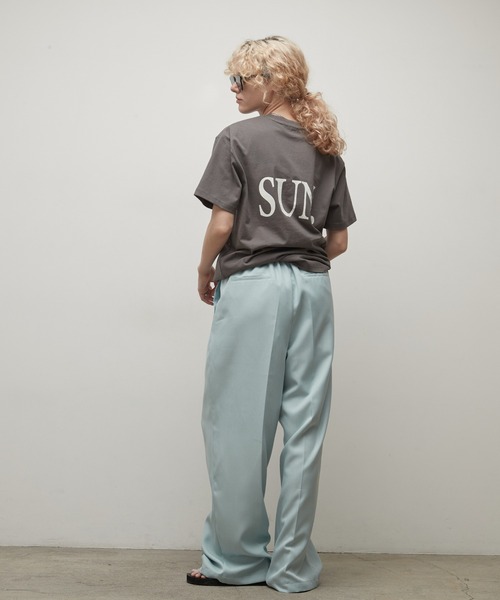 uchi.(ウチ)の「綿100% SUN.ロゴバックプリントTシャツ(Tシャツ/カットソー・レディース・杢グレー/サックスブルー/オフホワイト/チャコールグレー/ワイン系・FREE)」の11枚目の写真