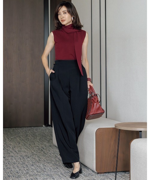 DoCLASSE( ドゥクラッセ)の「ストレッチWクロス・カーブパンツ(その他パンツ・レディース・オフホワイト/ダークネイビー・11/13/9)」の2枚目の写真