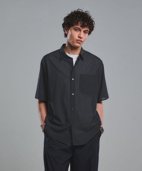 green label relaxing(グリーンレーベルリラクシング)の「ウォッシャブル TW サイロ ジャストルーズ レギュラーカラー 半袖 シャツ -通気性・接触冷感-(シャツ/ブラウス・メンズ・ダークブラウン/ネイビー/ケリーグリーン・M/L/S/XL)」の1枚目の写真