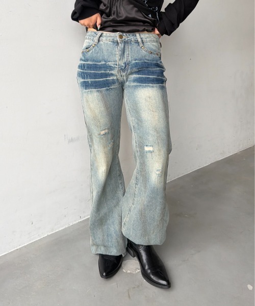 SHAGGIE(シャギー)の「ダメージデザインフレアデニム(デニムパンツ・レディース・ライトブルー・SMALL/MEDIUM)」の9枚目の写真