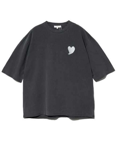 Revo.(レボ)の「Revo./レヴォ ハートエンブロイ ピグメント加工 SS Tee(Tシャツ/カットソー・メンズ・ブラック/その他1・LARGE/MEDIUM)」の5枚目の写真