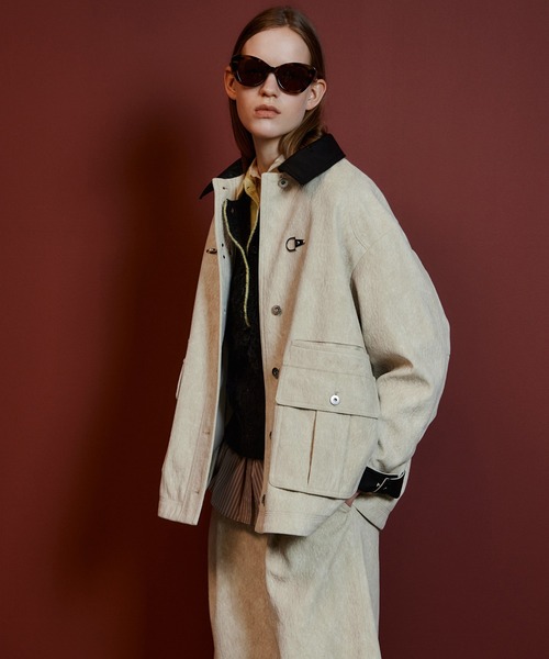 MAISON SPECIAL(メゾンスペシャル)の「【2026Autumn PRE-ORDER】Haircalf-Like Utility Jacket/ハラコライクユーティリティージャケット(ブルゾン・レディース・ベージュ/グリーン・FREE)」の5枚目の写真