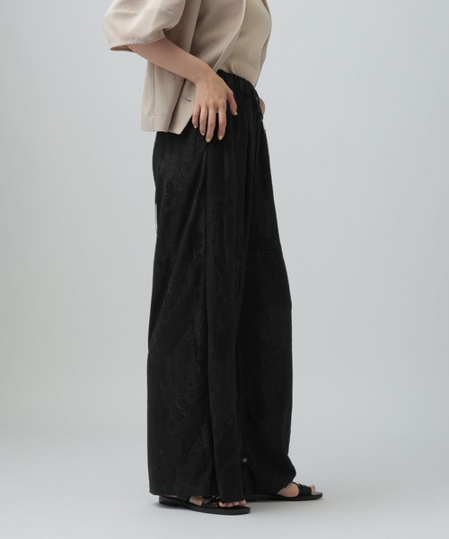 LEPSIM(レプシィム)の「2WAYレースパッチワークパンツ 1017903(その他パンツ・レディース・ブラック/オフホワイト・FREE)」の13枚目の写真