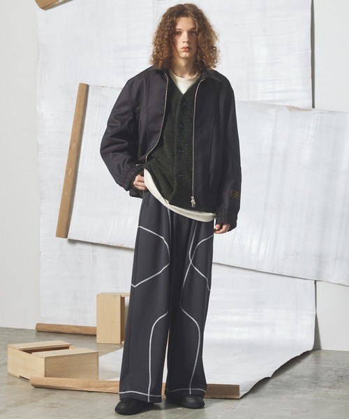 MAISON SPECIAL(メゾンスペシャル)の「《UNISEX》Stitching Prime-Wide Track Pants/ステッチワークプライムワイドスポーティーパンツ【MAISON SPECIAL/メゾンスペシャル】(その他パンツ・メンズ・ブラック/チャコールグレー/ライトグリーン・0/1/2)」の6枚目の写真