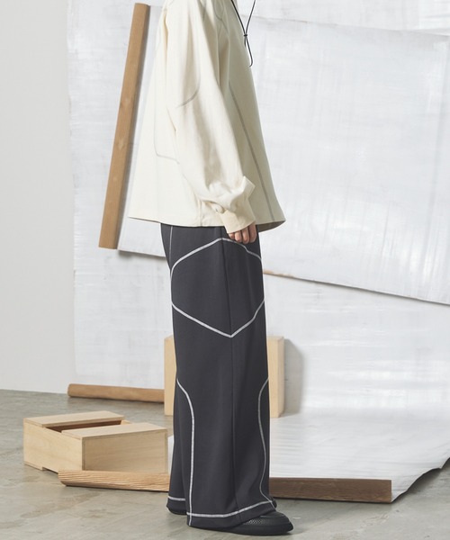 MAISON SPECIAL(メゾンスペシャル)の「《UNISEX》Stitching Prime-Wide Track Pants/ステッチワークプライムワイドスポーティーパンツ【MAISON SPECIAL/メゾンスペシャル】(その他パンツ・メンズ・ブラック/チャコールグレー/ライトグリーン・0/1/2)」の16枚目の写真