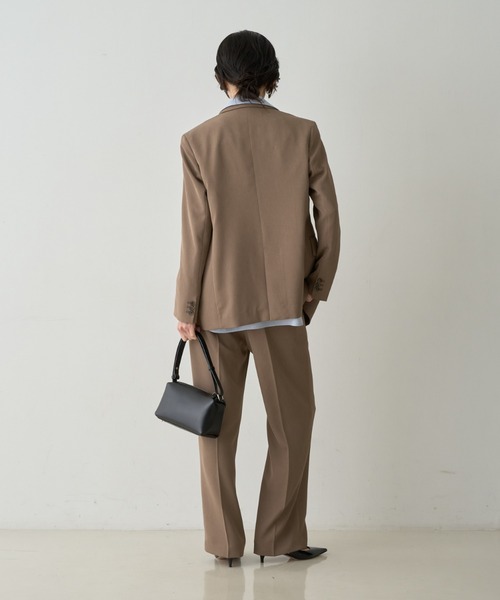 qualite(カリテ)の「タックストレートパンツ(その他パンツ・レディース・モカ/チャコールグレー・34/38/36)」の6枚目の写真