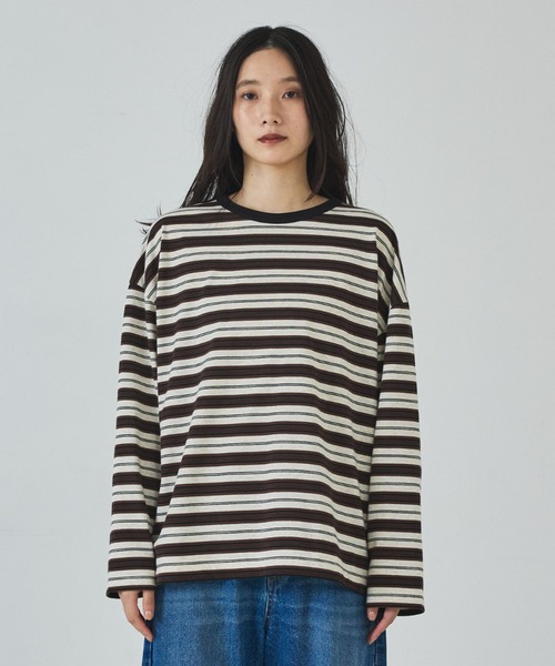 abahouse mavie(アバハウスマヴィ)の「マルチボーダーロングTシャツ(Tシャツ/カットソー・レディース・グレー/ブラウン/ライトグレー・フリー)」の5枚目の写真