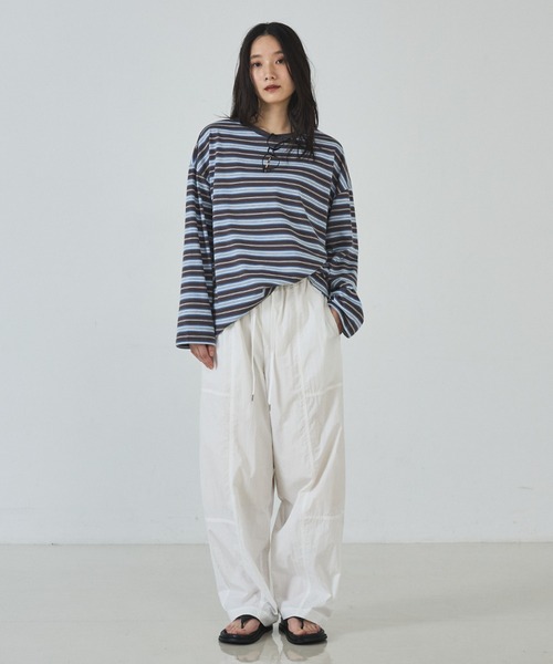 abahouse mavie(アバハウスマヴィ)の「マルチボーダーロングTシャツ(Tシャツ/カットソー・レディース・グレー/ブラウン/ライトグレー・フリー)」の16枚目の写真