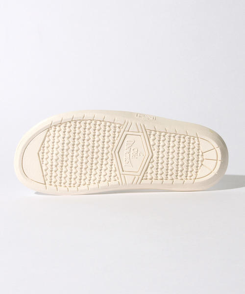 Ray BEAMS(レイビームス)の「ISLAND SLIIPER × Ray BEAMS / 別注 スムース トングサンダル(サンダル・レディース・ホワイト・6/5/7/4)」の15枚目の写真
