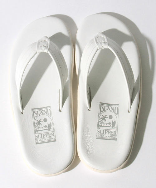 Ray BEAMS(レイビームス)の「ISLAND SLIIPER × Ray BEAMS / 別注 スムース トングサンダル(サンダル・レディース・ホワイト・6/5/7/4)」の16枚目の写真