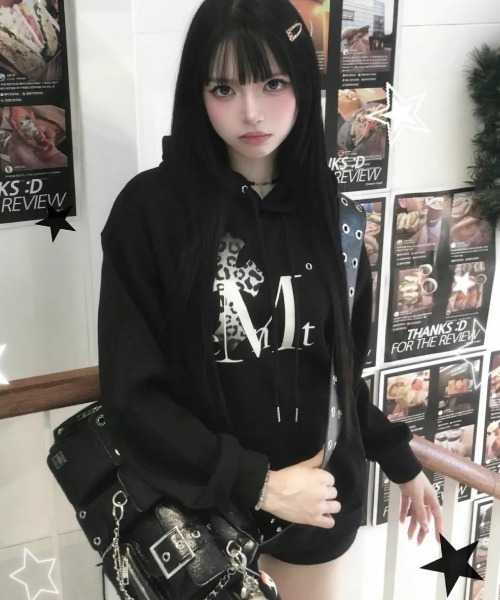 MUCENT(ムセント)の「【日本未発売/WEB限定】MUCENT(ムセント)/サハラ グラデーション レオパード クロス ハート フード パーカー オーバーサイズ ユニセックス/SAHARA GRADATION CROSS SIERRA LEOPARD HEART HOOD T UNISEX(パーカー・レディース・グレー/ブラック/グレー系その他・FREE)」の6枚目の写真