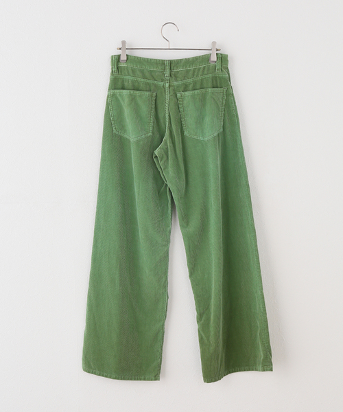 IENA(イエナ)の「BOWTE/バウト FINX CORDUROY WIDE PT パンツ 262-04-0002(その他パンツ・レディース・ライトグリーン・38/36)」の2枚目の写真