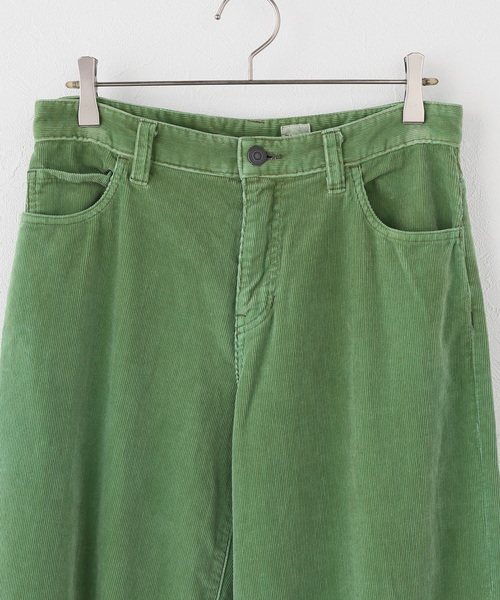 IENA(イエナ)の「BOWTE/バウト FINX CORDUROY WIDE PT パンツ 262-04-0002(その他パンツ・レディース・ライトグリーン・38/36)」の3枚目の写真