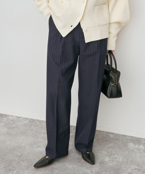 Spick & Span(スピックアンドスパン)の「《手洗い可 / 追加》起毛タックテーパードパンツ(スラックス・レディース・ブラック/その他1/ホワイト系その他/その他9・40/38/36/34)」の4枚目の写真