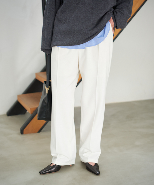 Spick & Span(スピックアンドスパン)の「《手洗い可 / 追加》起毛タックテーパードパンツ(スラックス・レディース・ブラック/その他1/ホワイト系その他/その他9・40/38/36/34)」の20枚目の写真