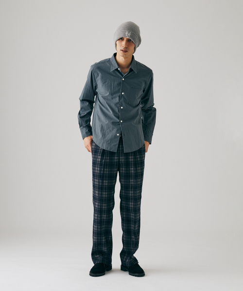 JOURNAL STANDARD(ジャーナルスタンダード)の「コットン ワッシャー アライン シャツ(シャツ/ブラウス・メンズ・ホワイト/チャコールグレー/キャメル・MEDIUM/LARGE)」の4枚目の写真