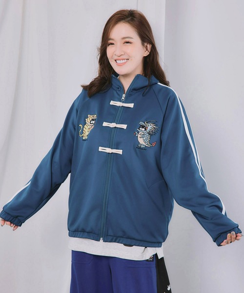 ScoLar（スカラー）の「363101：トラビル&ドラビル チャイナ風刺繍ブルゾン（ブルゾン・レディース・パープル/ブラック/グリーン・M）」の11枚目の写真