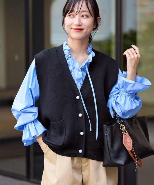 SLOBE IENA(スローブイエナ)の「《WEB限定/追加2》パールニットベスト(ベスト・レディース・チャコールグレー/ブラック・FREE)」の20枚目の写真
