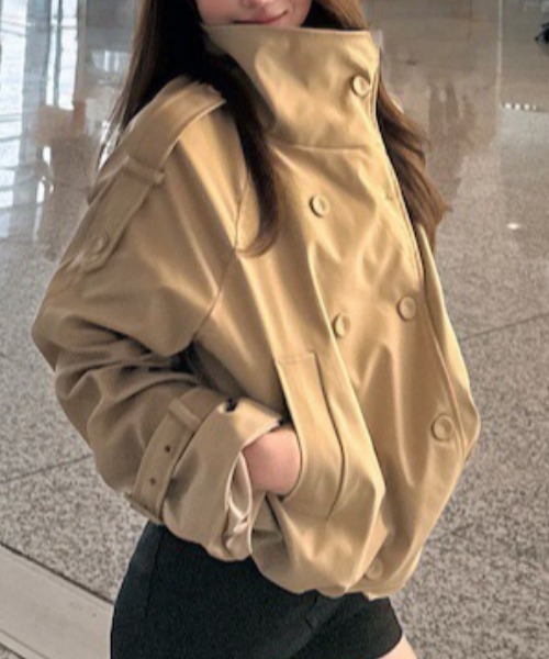 NANEA（ナネア）の「ハイネックトレンチ風ショートコート（トレンチコート・レディース・ベージュ/ブラック・MEDIUM/LARGE）」の6枚目の写真