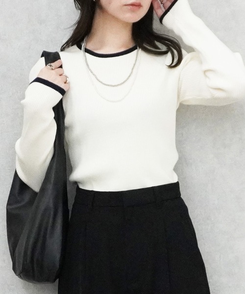 SELECT LEVERY(セレクトリベリー)の「クルーネック配色ラインリブニットプルオーバー(ニット/セーター・レディース・ブラック/グレー/アイボリー/ナチュラル・MEDIUM)」の7枚目の写真