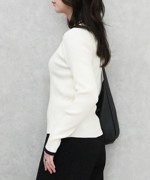 SELECT LEVERY(セレクトリベリー)の「クルーネック配色ラインリブニットプルオーバー(ニット/セーター・レディース・ブラック/グレー/アイボリー/ナチュラル・MEDIUM)」の9枚目の写真