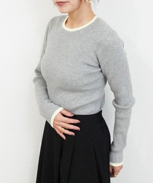 SELECT LEVERY(セレクトリベリー)の「クルーネック配色ラインリブニットプルオーバー(ニット/セーター・レディース・ブラック/グレー/アイボリー/ナチュラル・MEDIUM)」の22枚目の写真