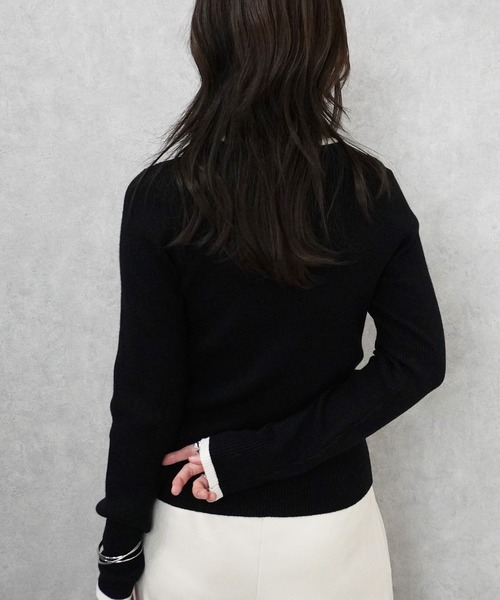 SELECT LEVERY(セレクトリベリー)の「クルーネック配色ラインリブニットプルオーバー(ニット/セーター・レディース・ブラック/グレー/アイボリー/ナチュラル・MEDIUM)」の20枚目の写真