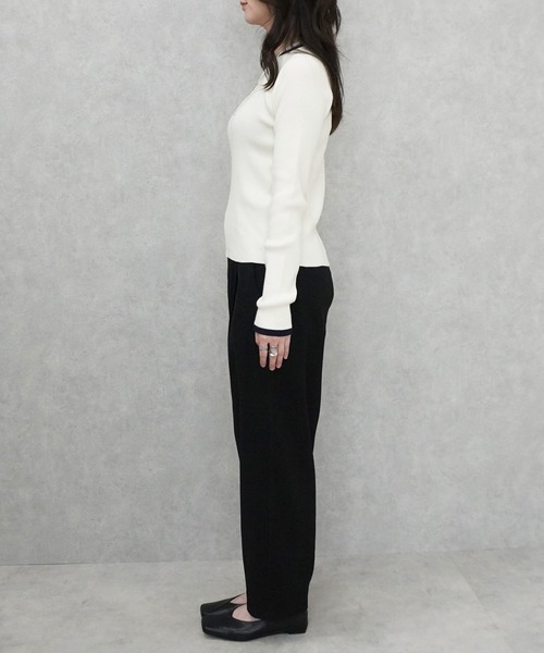 SELECT LEVERY(セレクトリベリー)の「クルーネック配色ラインリブニットプルオーバー(ニット/セーター・レディース・ブラック/グレー/アイボリー/ナチュラル・MEDIUM)」の10枚目の写真