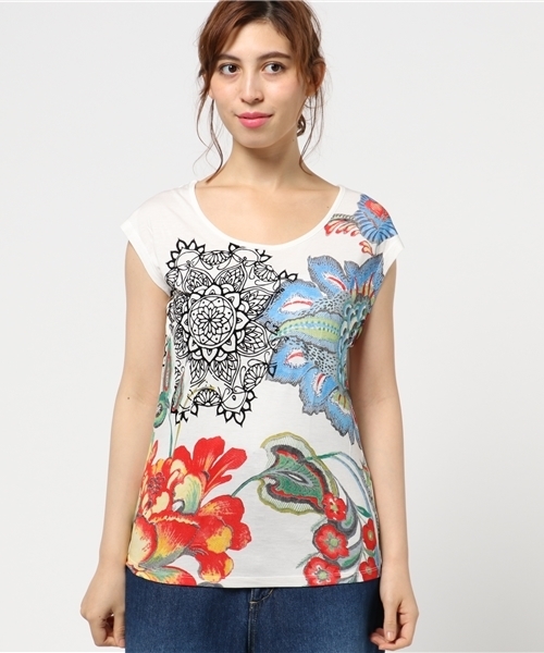 Desigual（デシグアル）の「「Desigual/デシグアル」Tシャツ（Tシャツ/カットソー・レディース・ホワイト・LARGE/X-SMALL/SMALL/MEDIUM）」の2枚目の写真