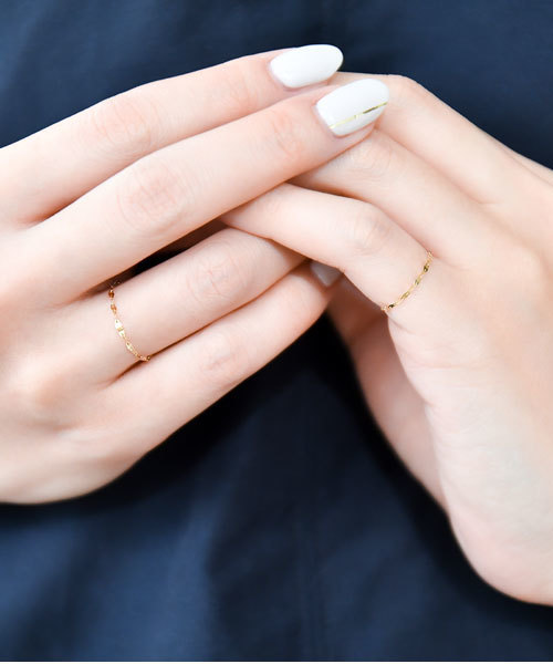 Phoebe(フィービィー)の「【K10】ブライトネスチェーンリング/BOXつき ピンキーリング(リング・レディース・ゴールド/ゴールド系その他3/ゴールド系その他2・#11/#7/#3/#13)」の8枚目の写真