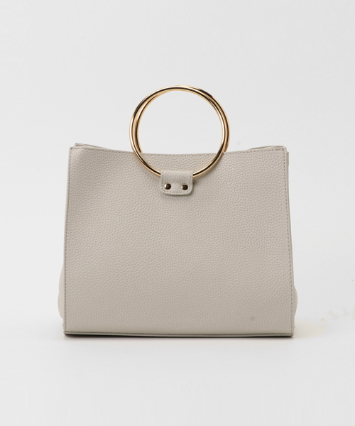 mysty woman（ミスティウーマン）の「リングハンドルショルダーバッグ（ショルダーバッグ・レディース・アイボリー/ブラック/キャメル/ピンク/ブラック系その他・FREE）」の2枚目の写真