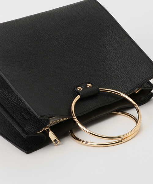 mysty woman（ミスティウーマン）の「リングハンドルショルダーバッグ（ショルダーバッグ・レディース・アイボリー/ブラック/キャメル/ピンク/ブラック系その他・FREE）」の8枚目の写真