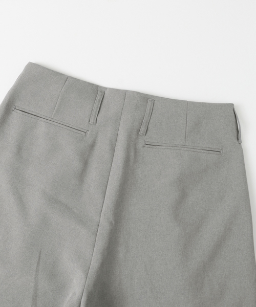 URBAN RESEARCH（アーバンリサーチ）の「UR PEトロピカルタックワイドパンツ（その他パンツ・メンズ・グレー/ブラック・LARGE/MEDIUM）」の6枚目の写真