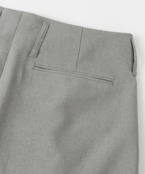 URBAN RESEARCH（アーバンリサーチ）の「UR PEトロピカルタックワイドパンツ（その他パンツ・メンズ・グレー/ブラック・LARGE/MEDIUM）」の7枚目の写真